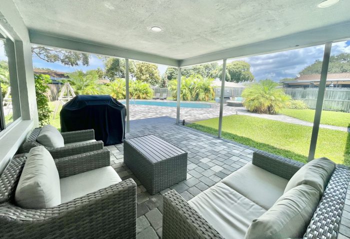 Dolphin House - Image 13