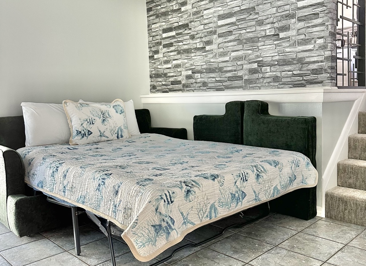 Pelican House - Image 29