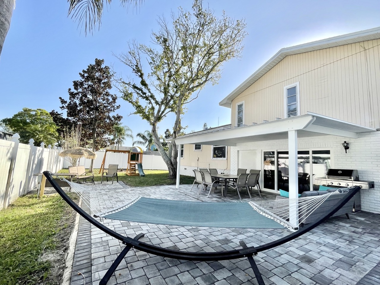 Pelican House - Image 69