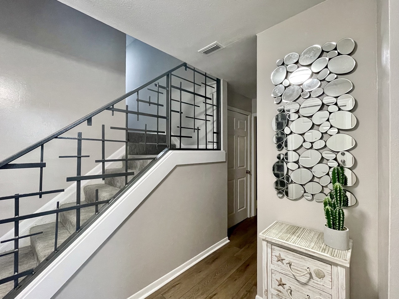 Pelican House - Image 6