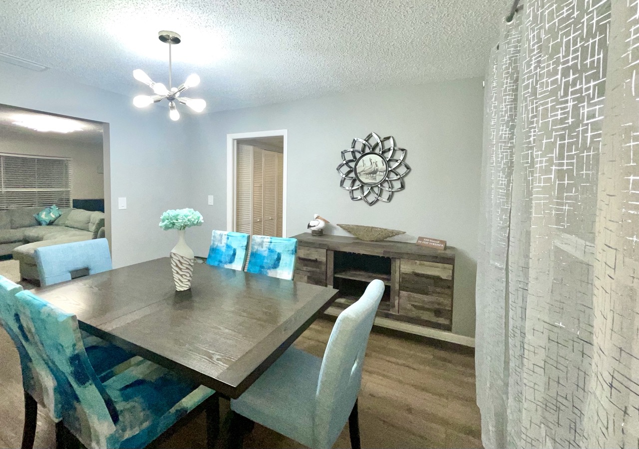 Pelican House - Image 50