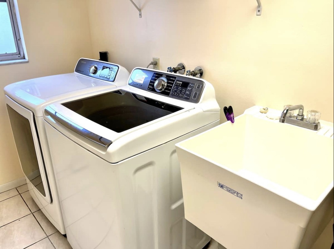 Pelican House - Image 57